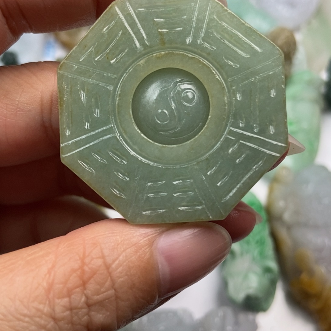 定制翡翠未镶嵌翡翠