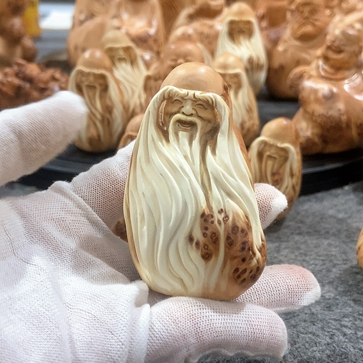 柏木（崖柏）?***?留疤寿星