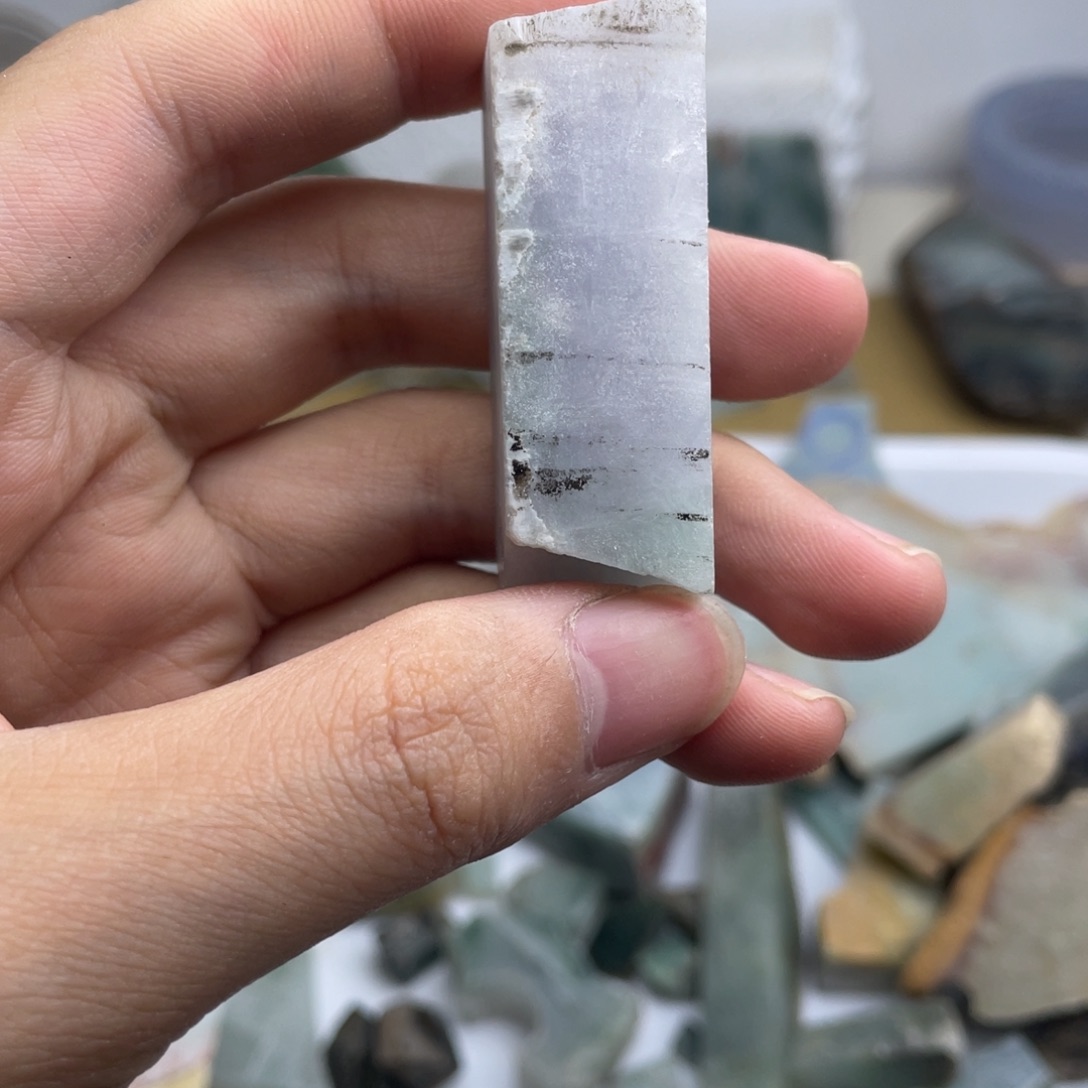 翡翠未镶嵌颈饰翡翠边角