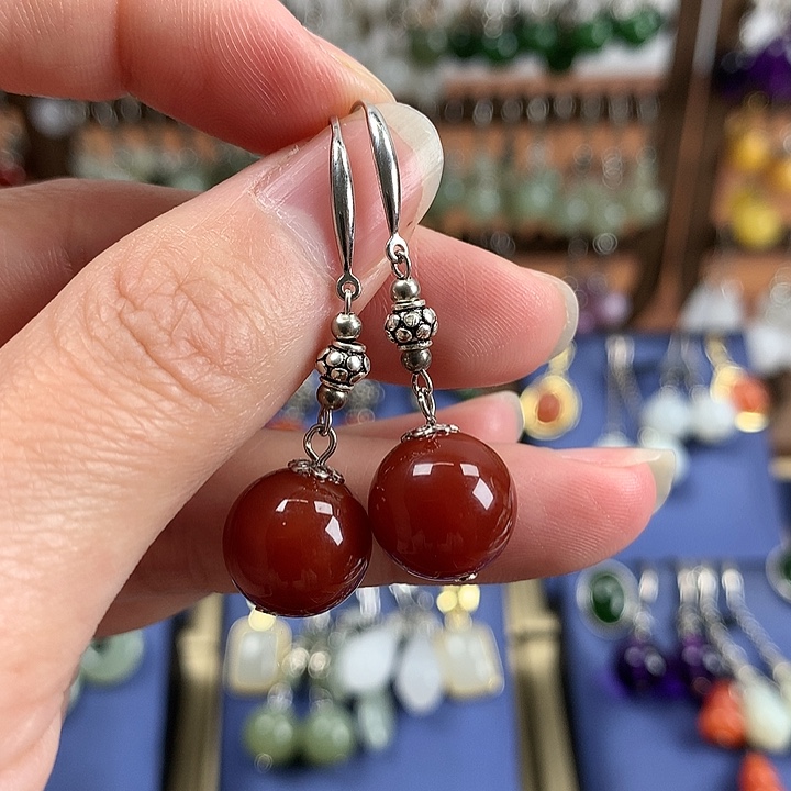玛瑙/玉髓耳环银S925镶嵌12左右牛血红