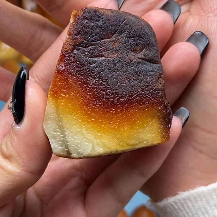 青***在定制琥珀未镶嵌蜜蜡原石定制