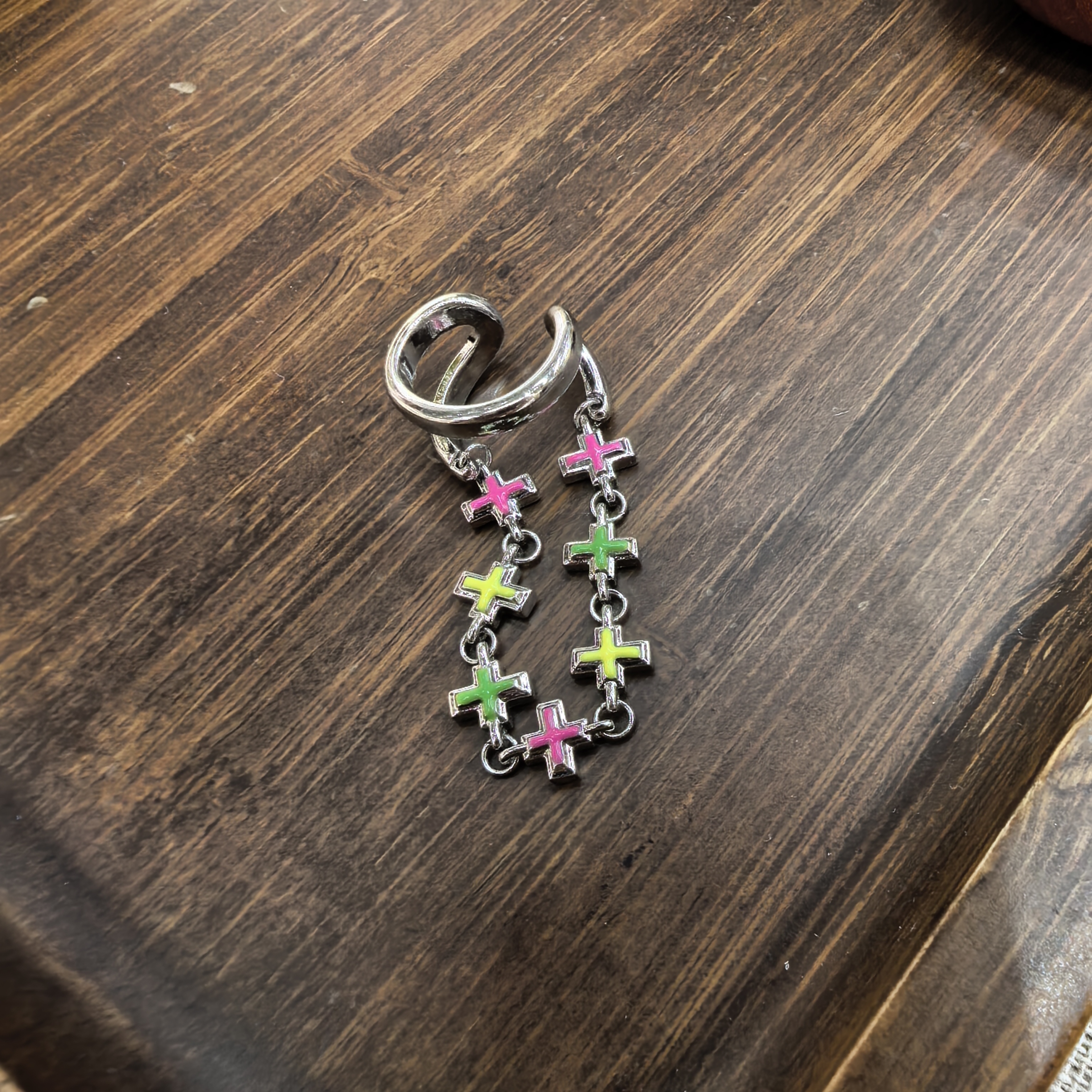 D472彩色克克流苏款耳骨夹