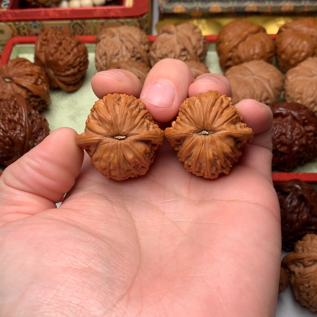 文玩核桃把件遇*?35尺全品磨盘狮子头