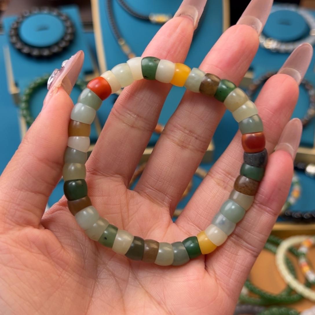 未镶嵌和田玉手链