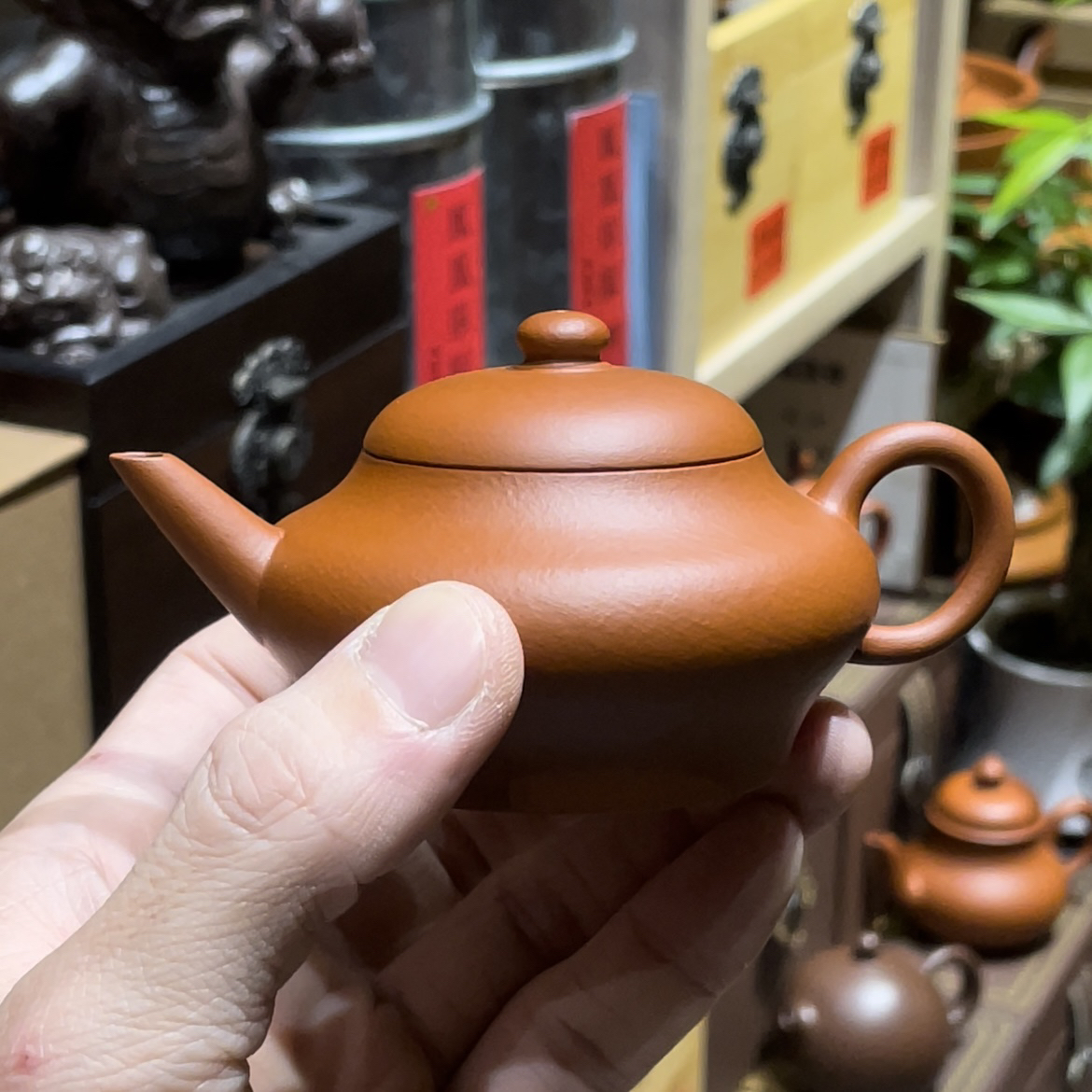 蔡典举朱泥，虚扁约90cc