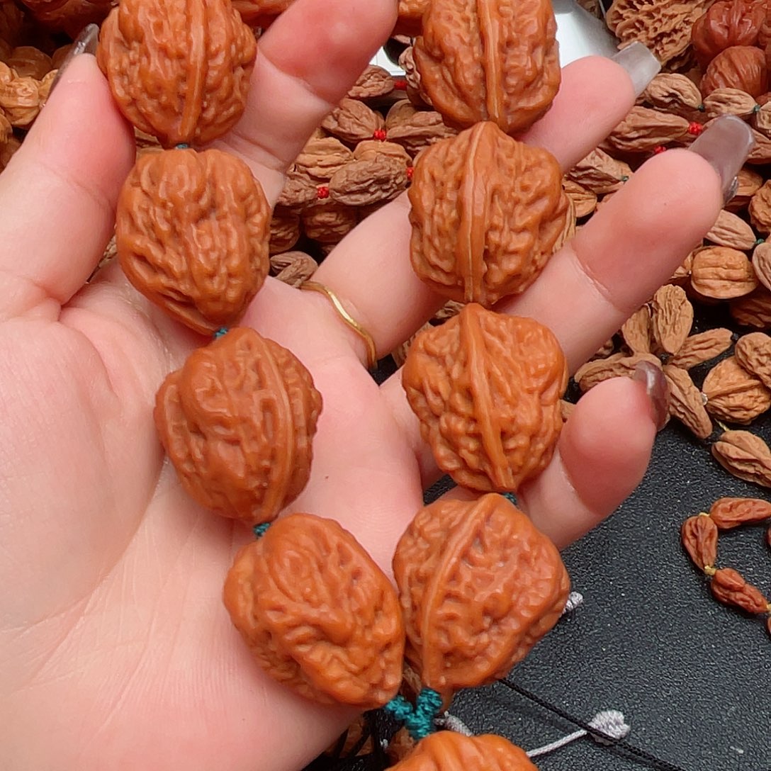 樊***连文玩核桃吊坠小蛤蟆