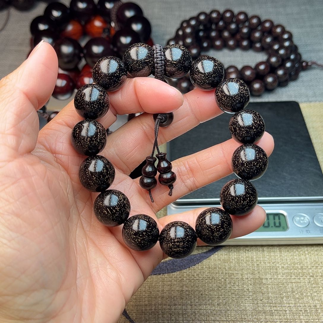 檀香紫檀（小叶紫檀）1.5 15颗 爆星