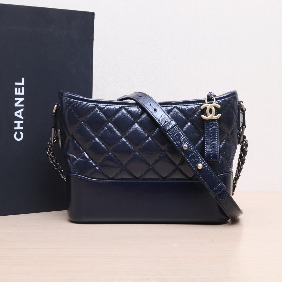 99新 Chanel/香奈儿 小花攀攀流浪 新中号 26墨蓝色皮革C 30开包