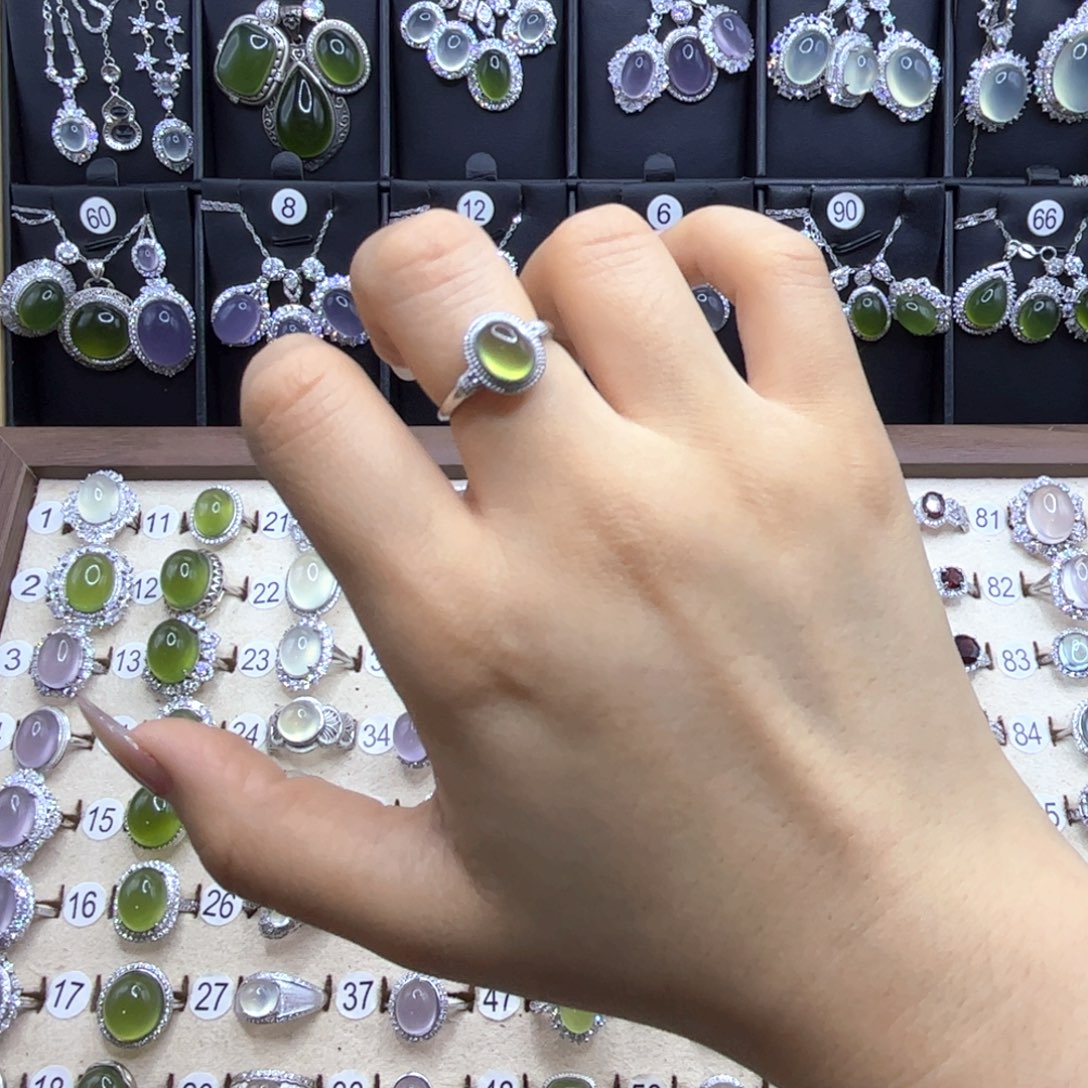 肉***嘟岫玉银S925镶嵌戒指