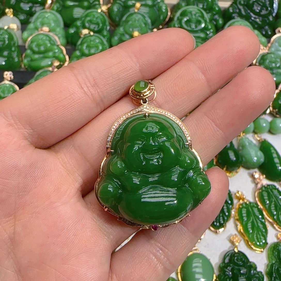 和田玉（碧玉）18K金镶嵌颈饰