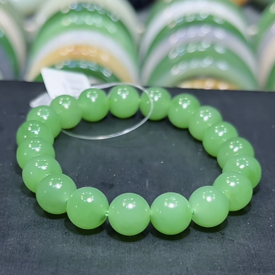 和田玉俄料碧玉苹果绿手串10mm