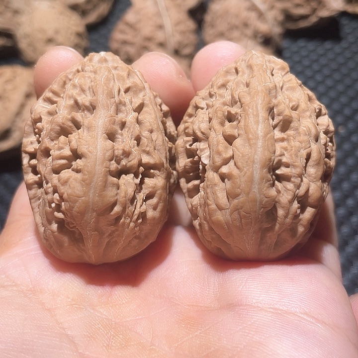 文玩核桃把件78。m m m m m m m