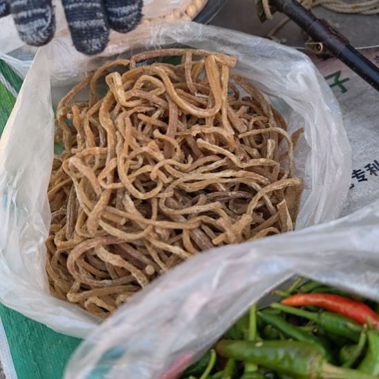 中国大陆干蒜苔一斤赶集