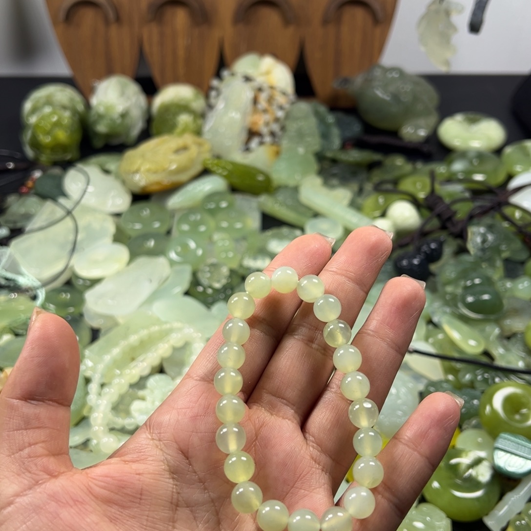 是***呀岫玉未镶嵌吊坠(不含链)