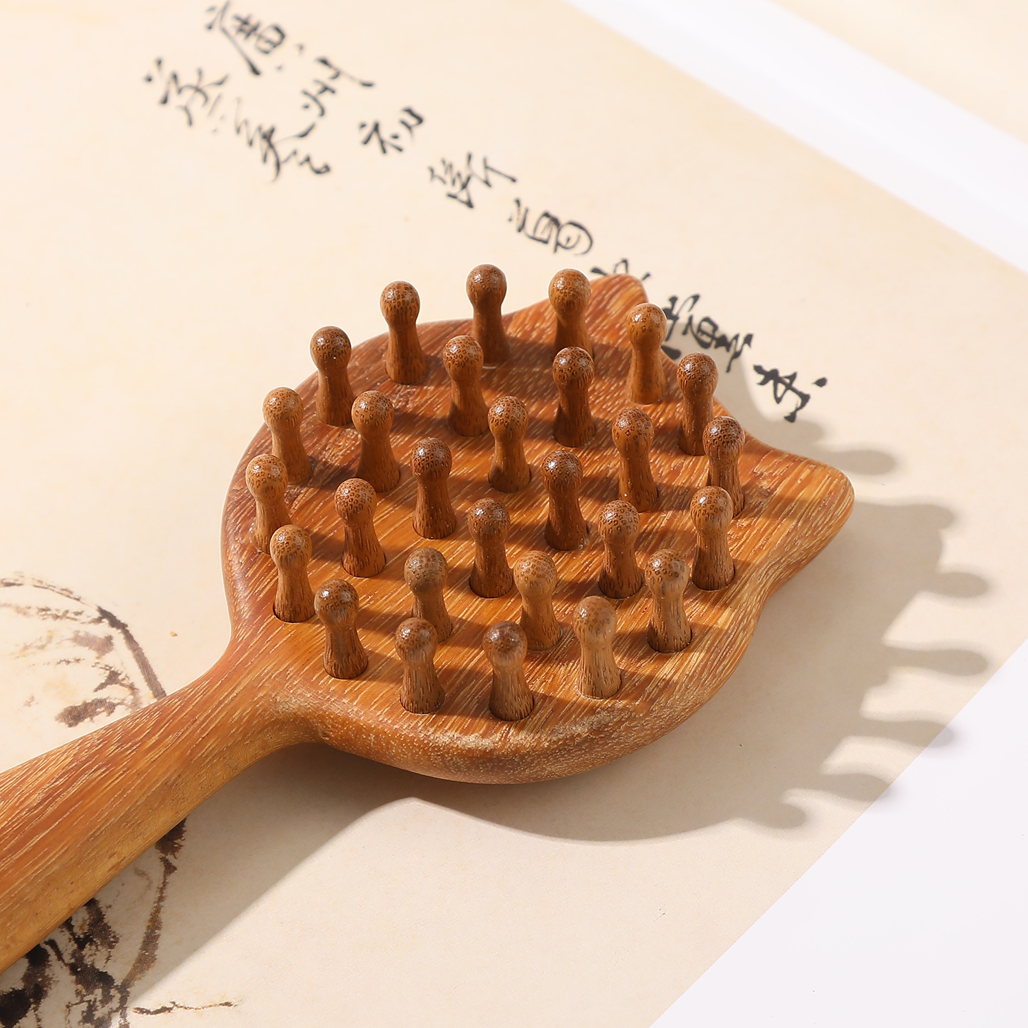 一了个卜卜猫猫梳