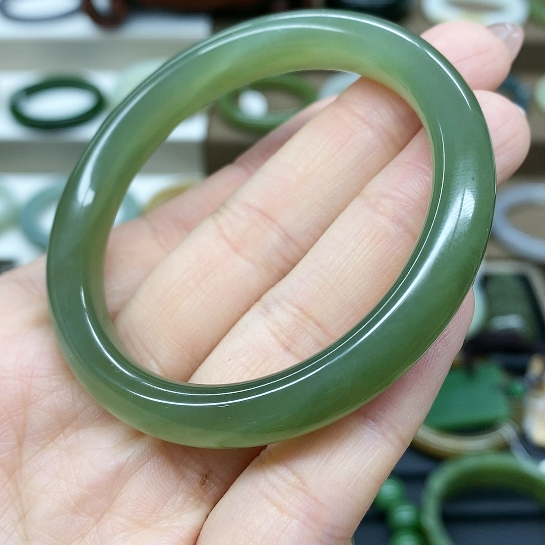 【闪购商品】和田玉手镯未镶嵌