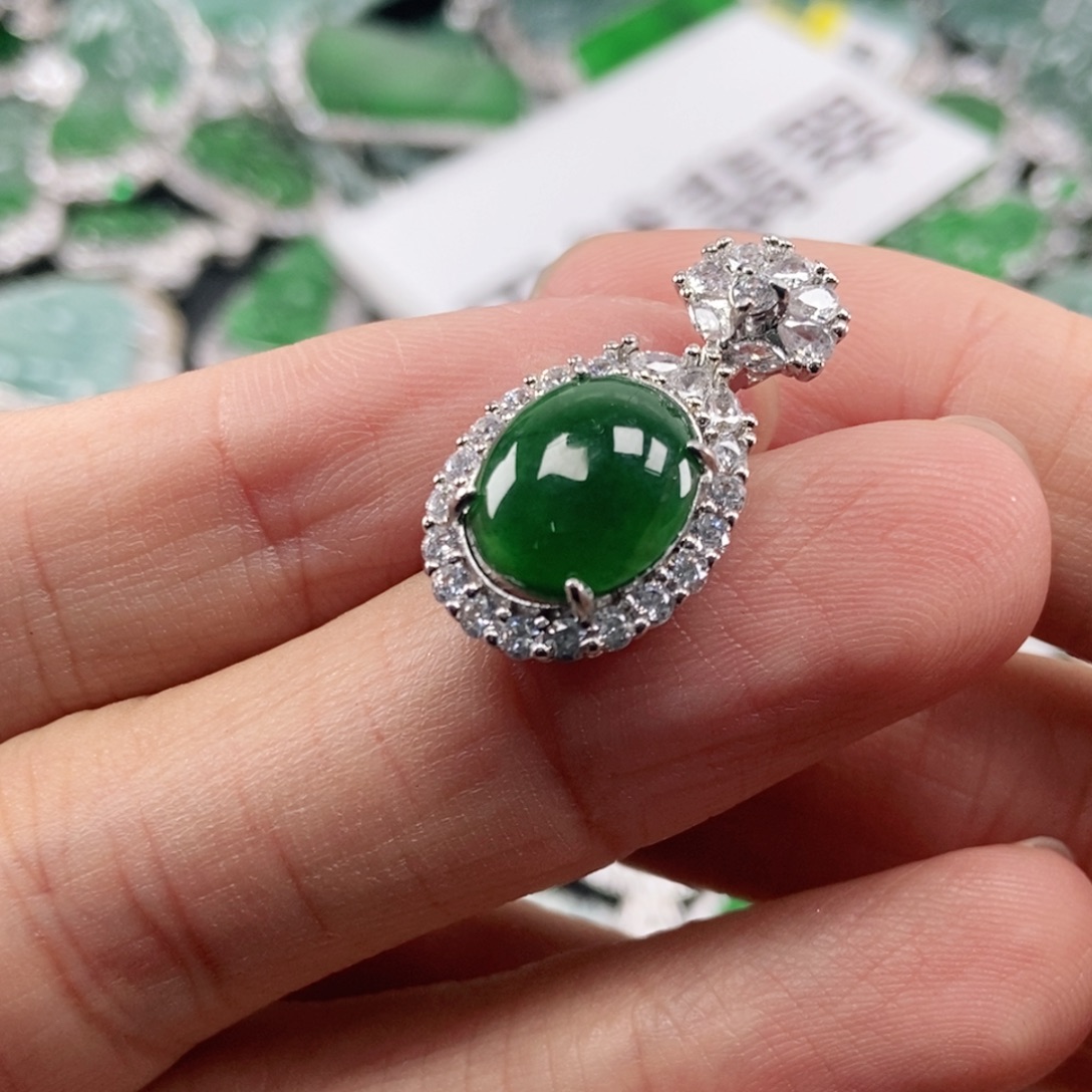 翡翠未镶嵌吊坠(不含链)