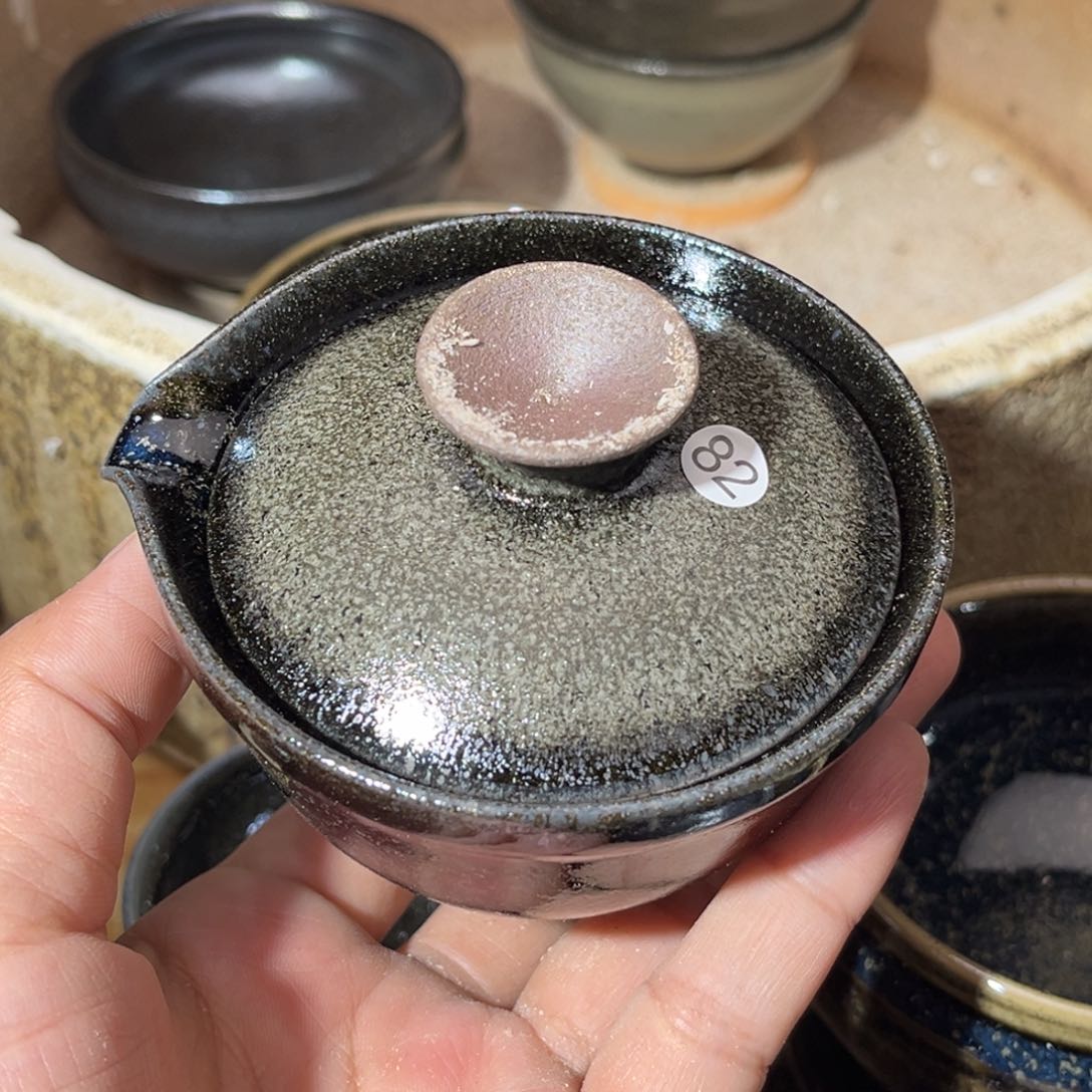 茶盏义兴龙窑坚持真柴烧