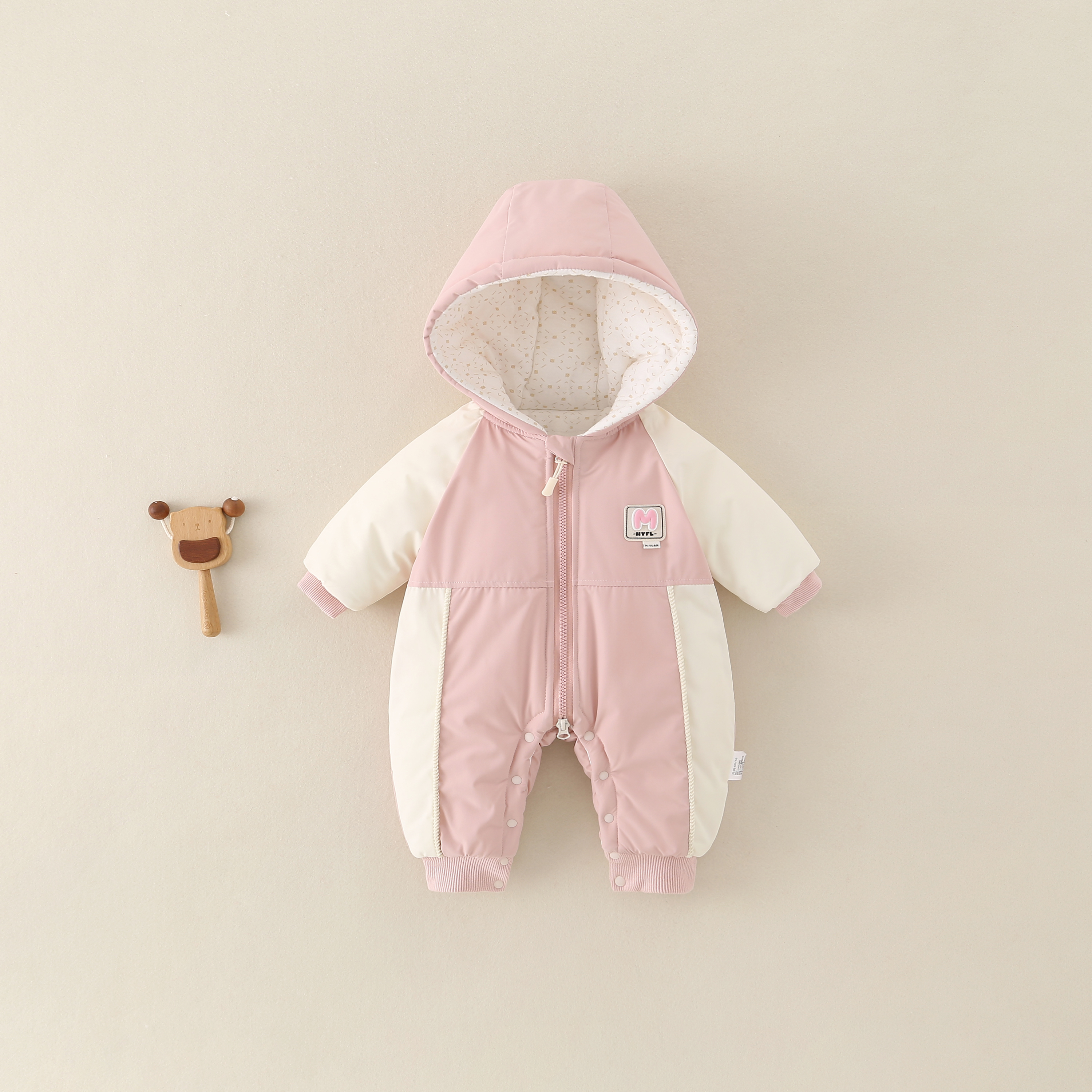 婴儿衣服秋装婴幼儿连体衣超萌宝宝爬服洋气连帽长袖外出服秋冬季