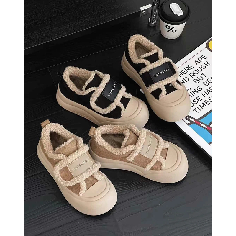 女童雪地靴秋冬季2024新款男童鞋子真皮儿童棉靴羊羔绒宝宝大棉鞋