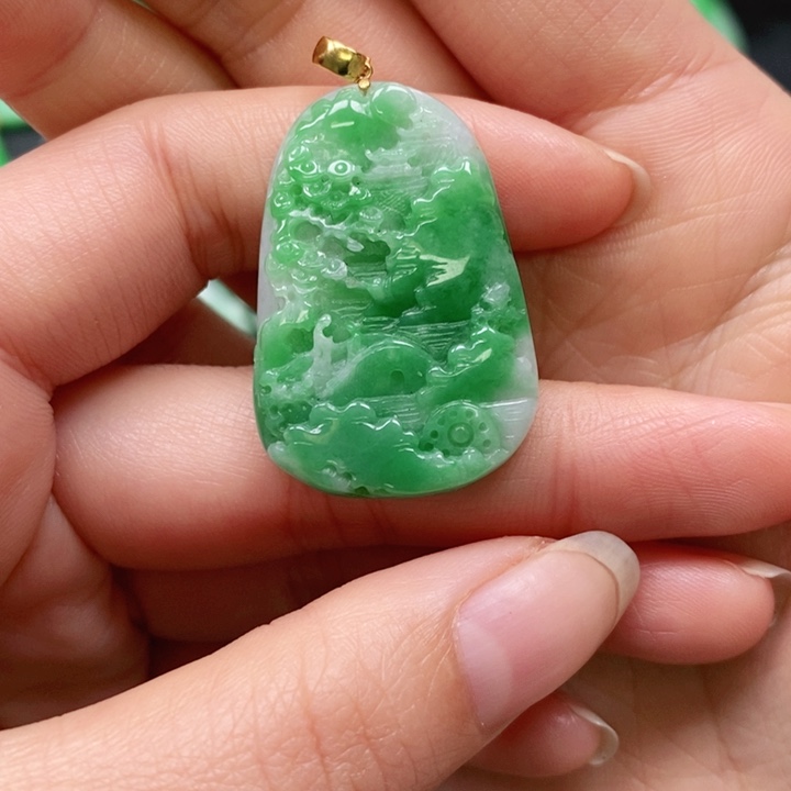 翡翠颈饰未镶嵌吊坠