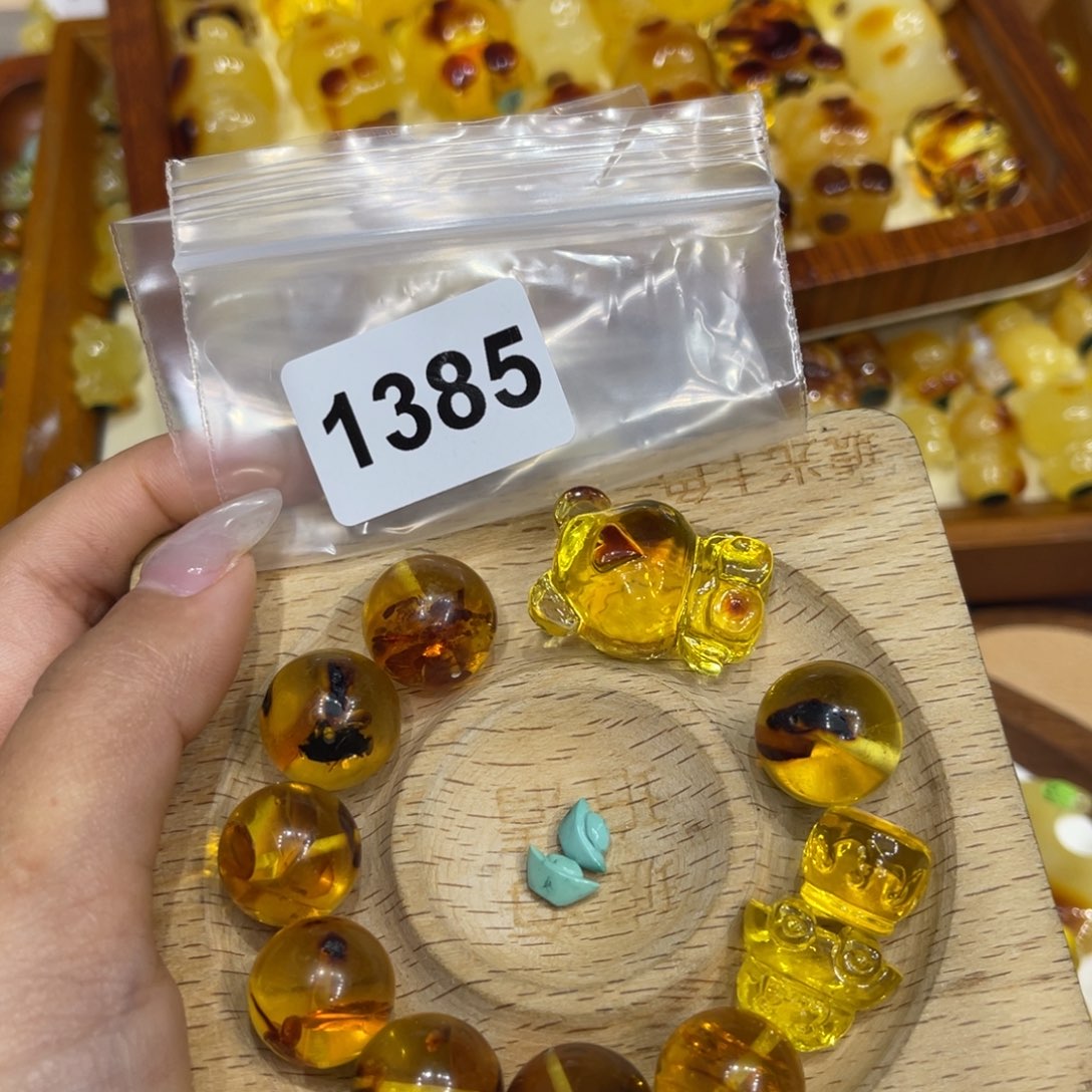 琥珀珠宝奇石未镶嵌三***m