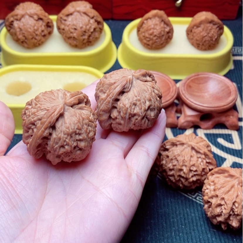 【闪购商品】文玩核桃把件阿*白狮子