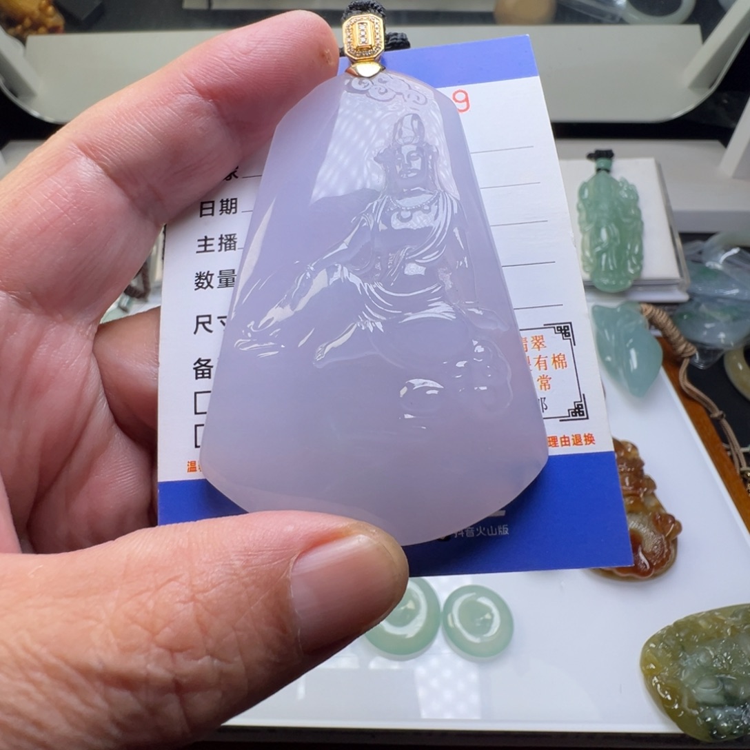 翡翠未镶嵌颈饰缅甸翡翠
