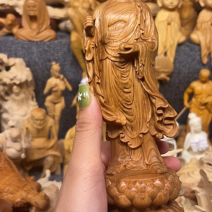 柏木（崖柏）崖柏瑕疵地藏