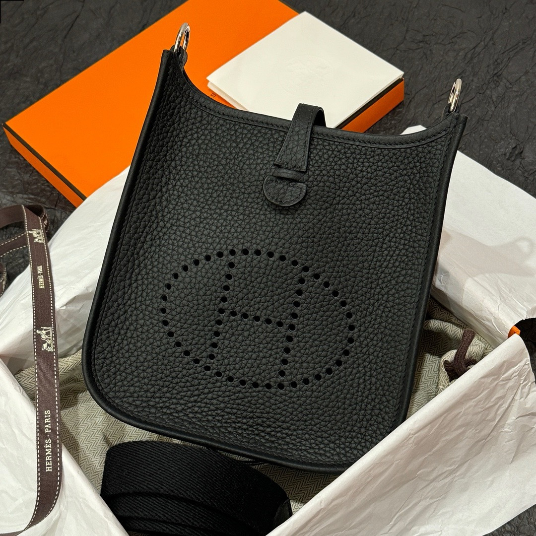 未使用 Hermes/爱马仕 蔚蓝/黑银mini 伊芙琳 W刻