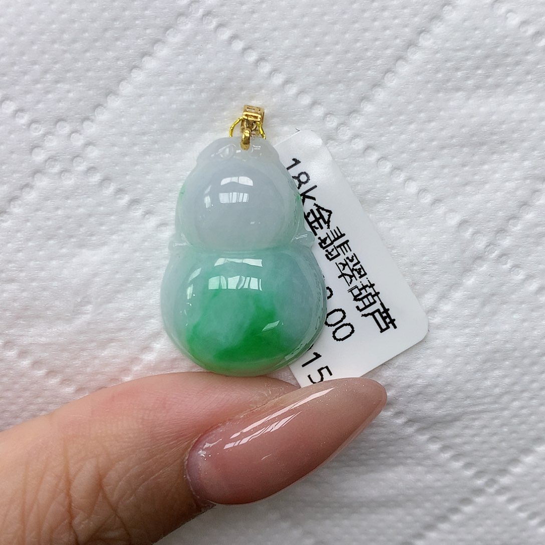 颈饰18K金镶嵌翡翠