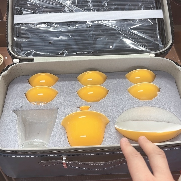 孤品茶具套装等。            