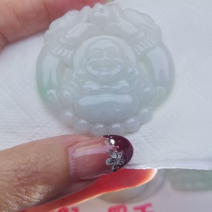 翡翠颈饰未镶嵌天然的A货翡翠多样性发货