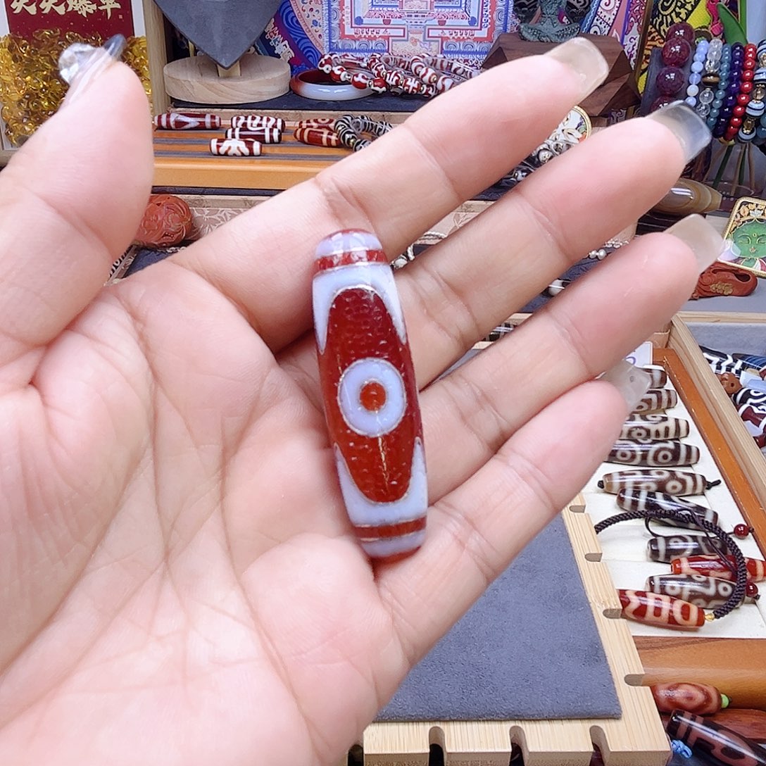 助***车玛瑙/玉髓颈饰未镶嵌