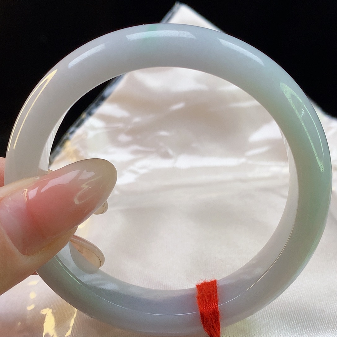 翡翠手镯未镶嵌天然翡翠8242