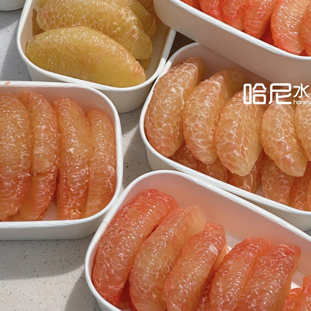 果切香甜翡翠柚子肉，鲜嫩多汁，一盒约500g