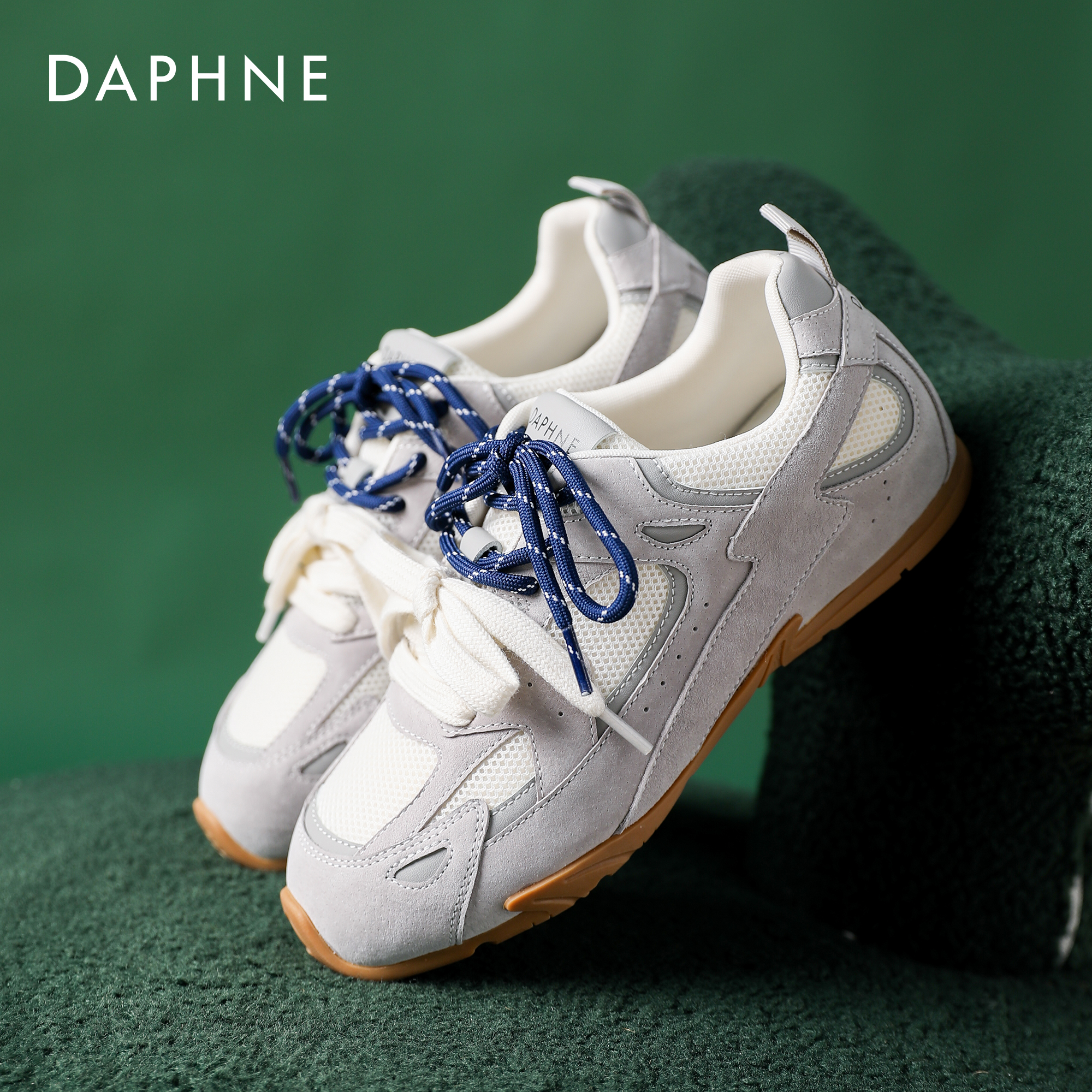 Daphne/达芙妮2025秋季爆款薄底德训鞋双鞋带小白鞋时尚百搭女鞋