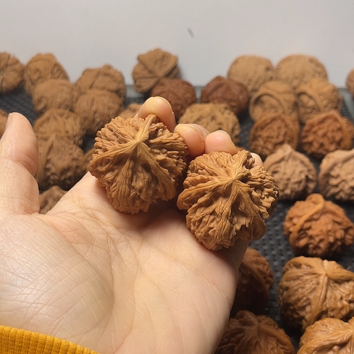 吊坠文玩核桃40文山0017