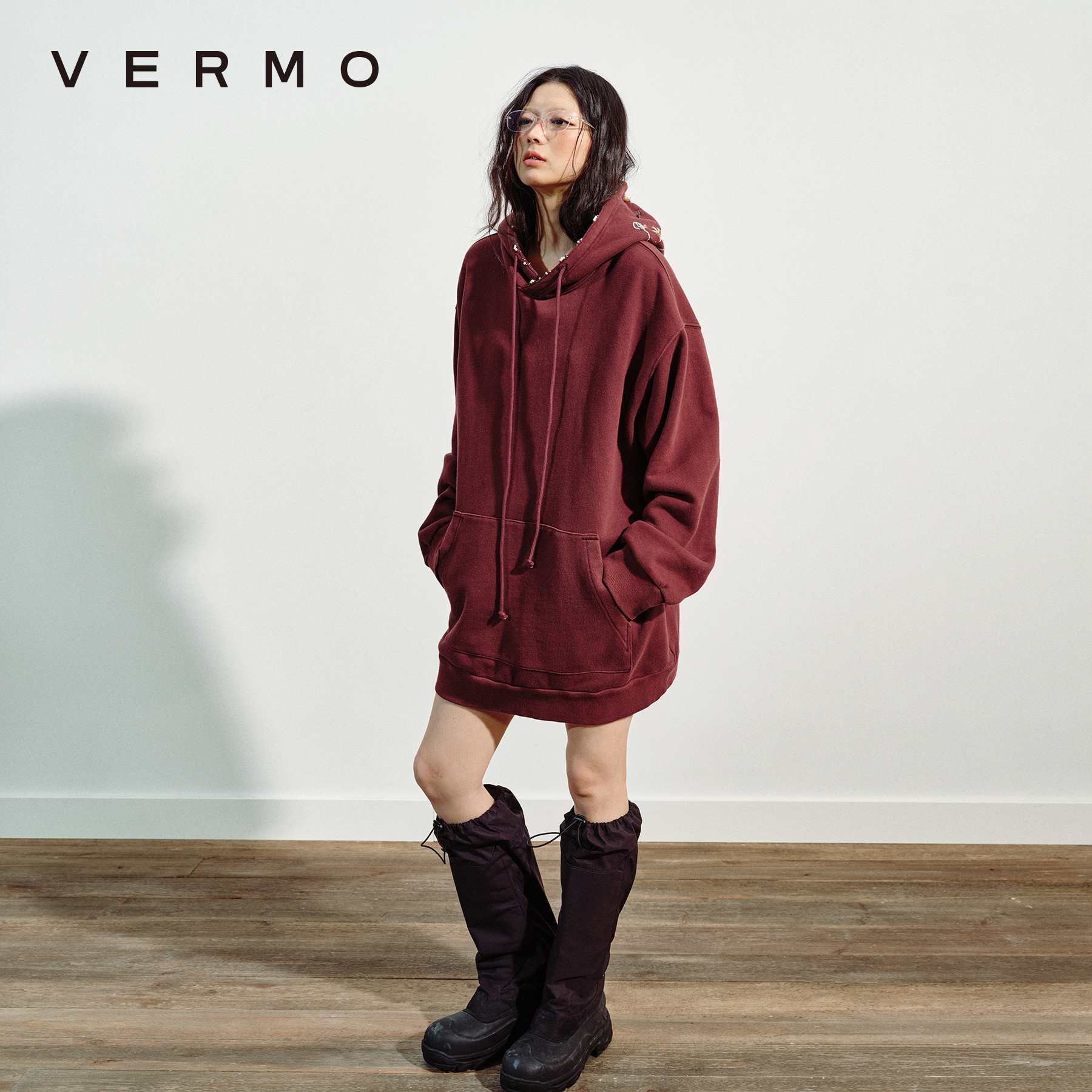 VERMO 勾勒色彩记忆 重工手工缝绣长款宽松休闲卫衣9735