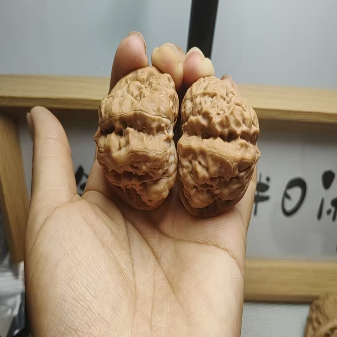 精品延庆蛤蟆头文玩核桃金蟾造型有腿有眼上色快可盘玩