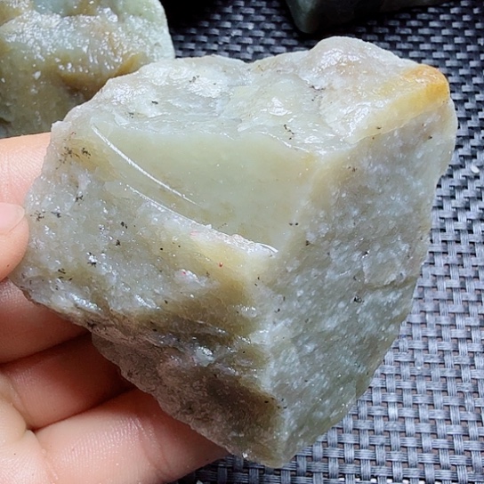 和田玉（糖玉）未镶嵌珠宝半成品