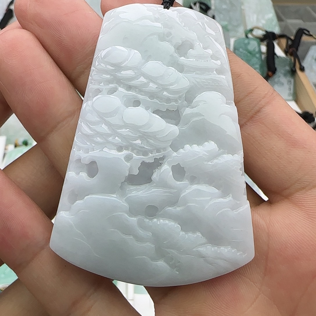 翡翠未镶嵌颈饰翡翠