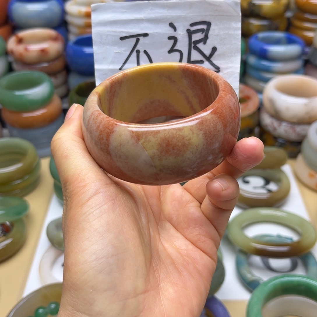 石英质玉未镶嵌手镯