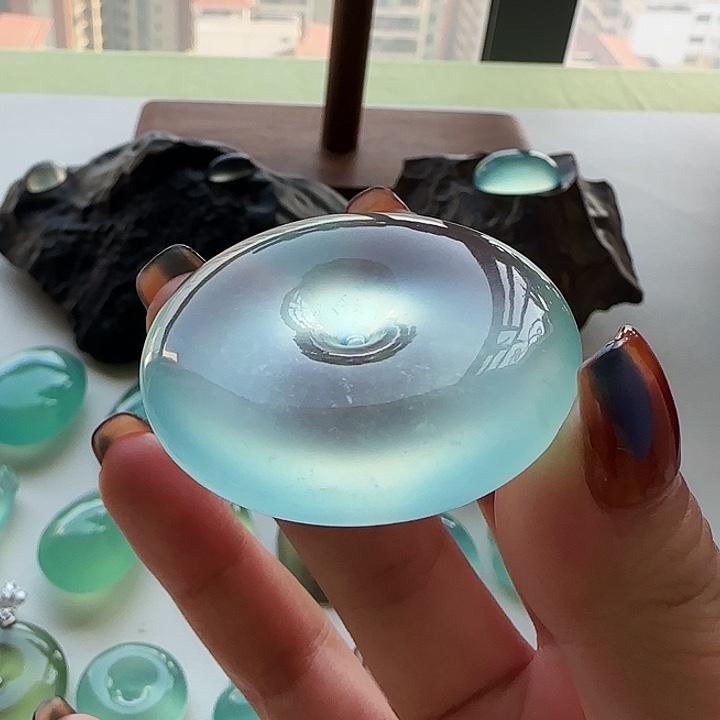 岫玉未镶嵌颈饰岫玉