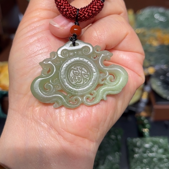 岫玉未镶嵌毛衣链