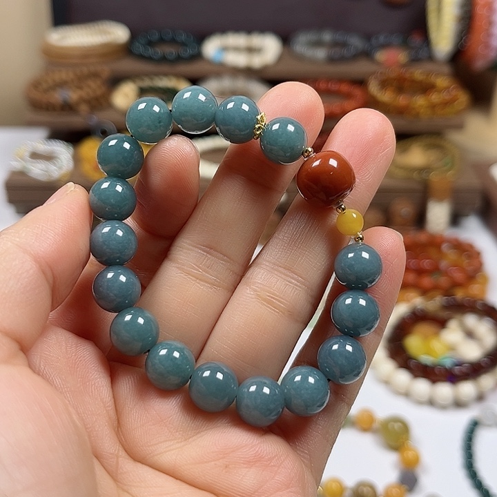 翡翠手链未镶嵌单圈手串