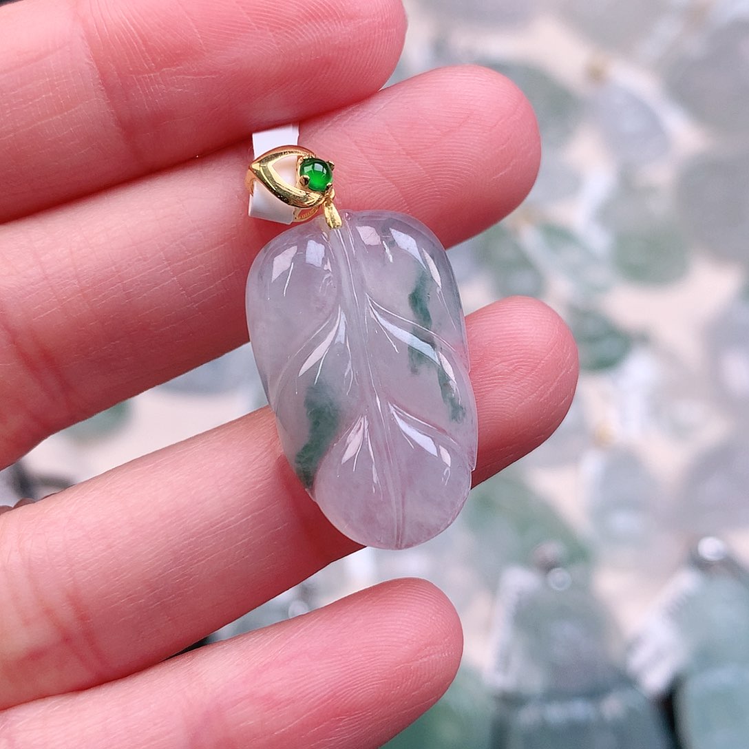 翡翠颈饰18K金镶嵌蓝花叶24，15，3.5