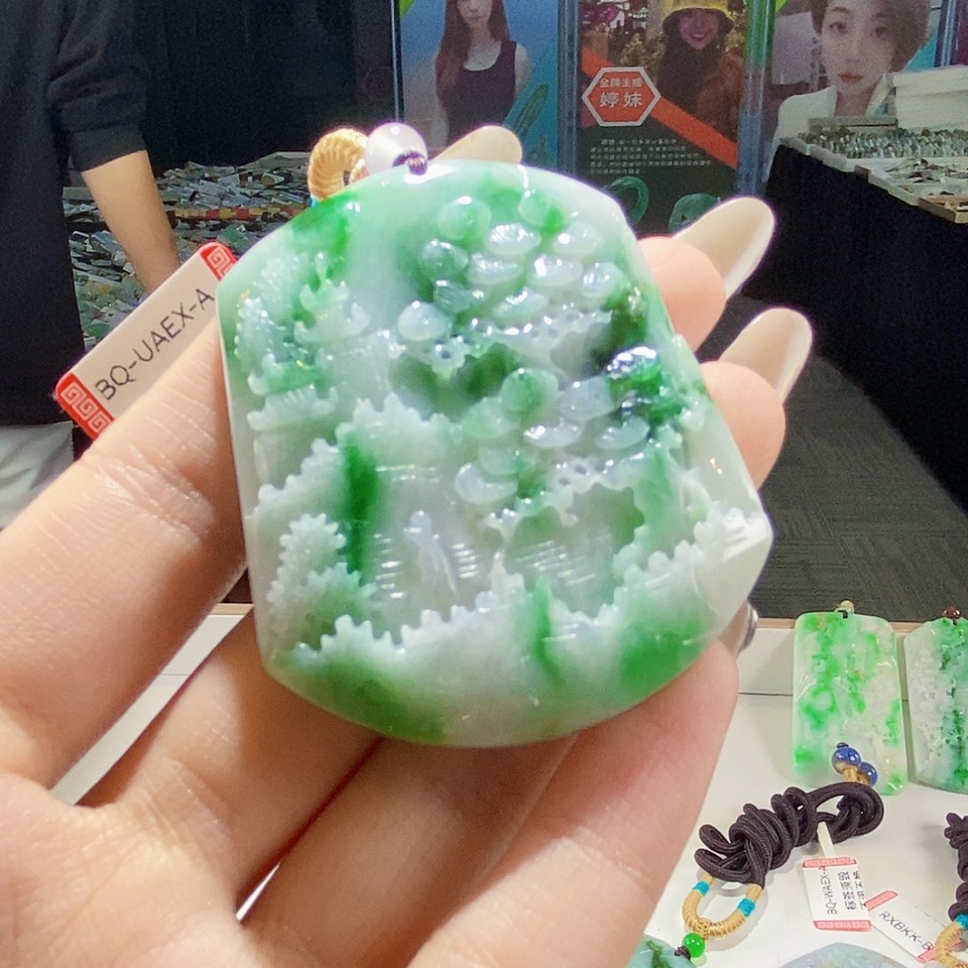 颈饰未镶嵌翡翠翡翠