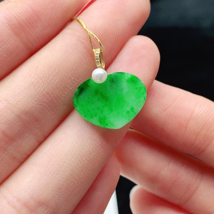 翡翠18K金镶嵌挂件天然翡翠七天鉴赏