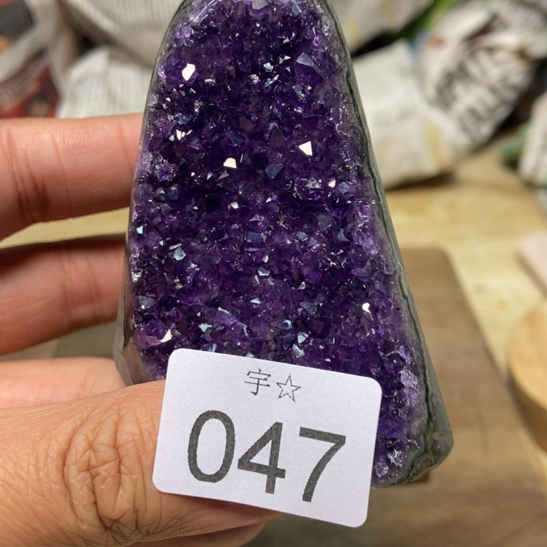 紫晶天然水晶摆件未镶嵌